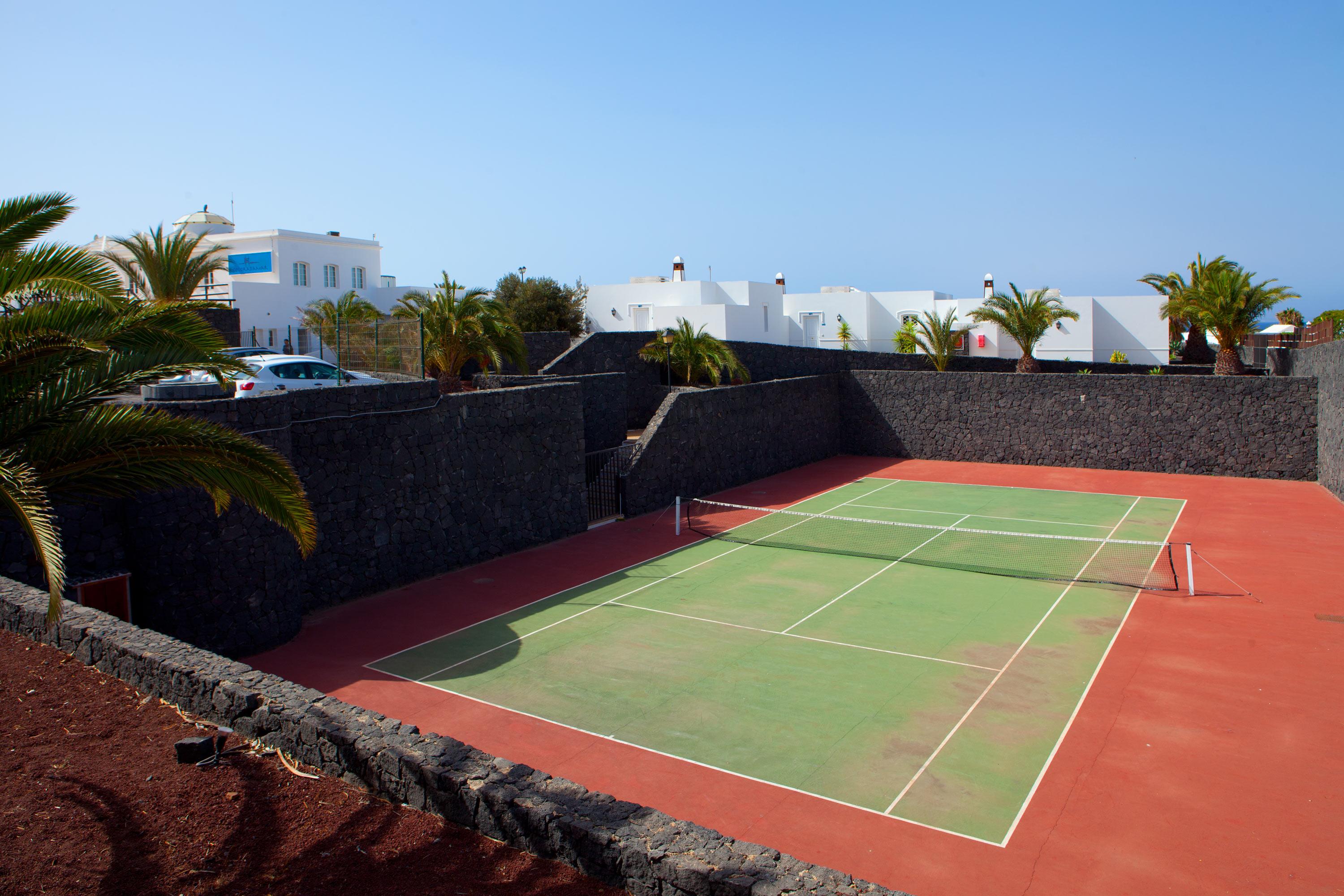 Apartamentos Livvo Coloradamar Playa Blanca  Exterior photo