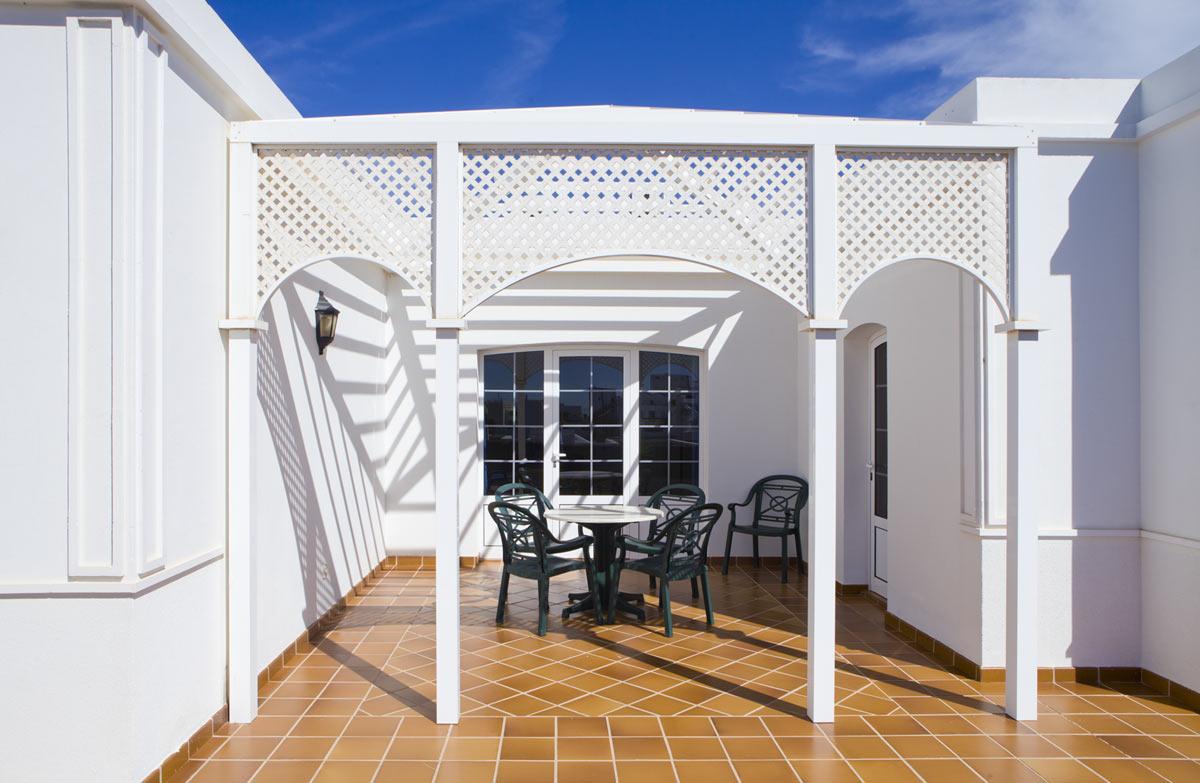 Apartamentos Livvo Coloradamar Playa Blanca  Exterior photo